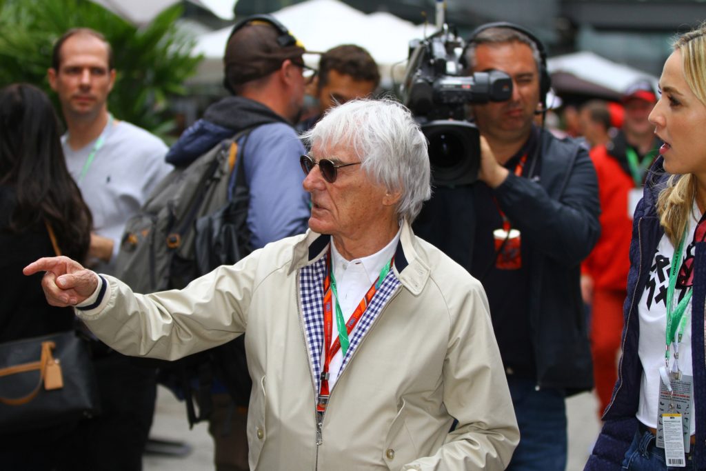 F1 | Ecclestone lancia la propria ricetta per il rilancio del Circus: “Motori simili e meno forza a Mercedes”