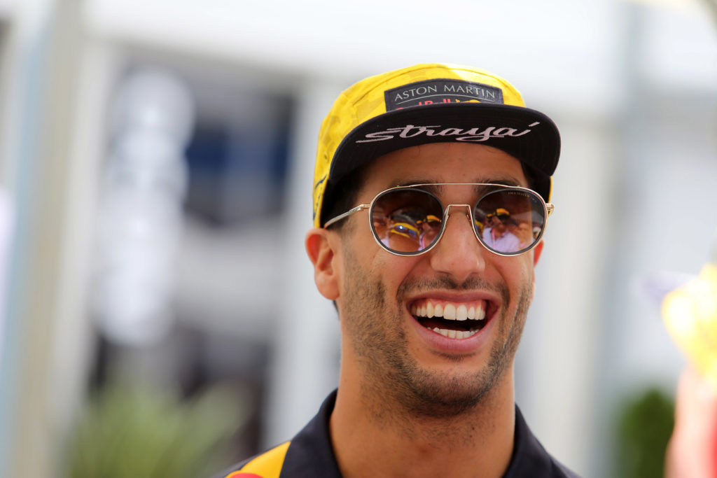 F1 | Il mercato piloti inizia a tessere la propria tela, Ricciardo in Ferrari: realtà o semplice indiscrezione?