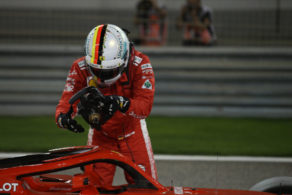 F1 | Il mistero della terza leva sul volante di Sebastian Vettel