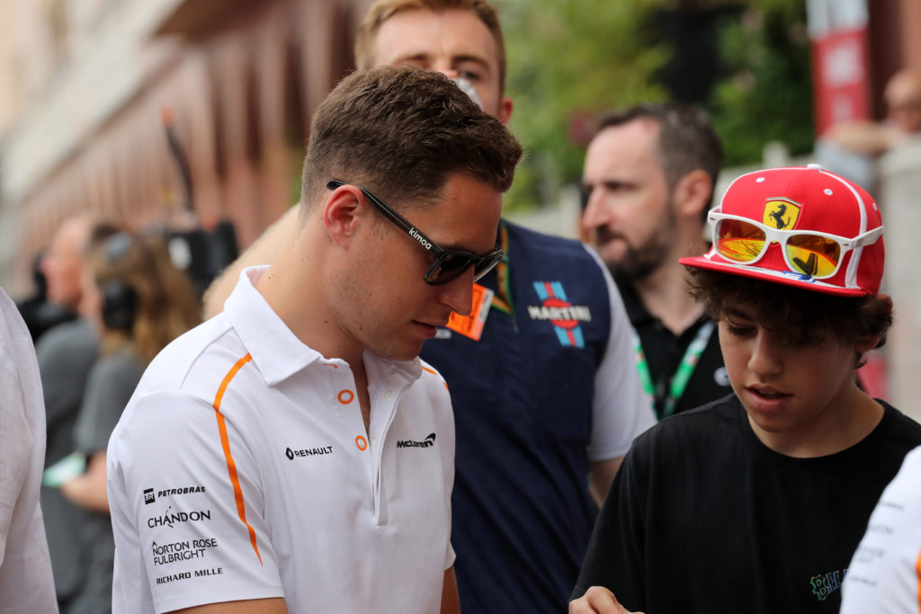 Formula 1 | Vandoorne attacca: “McLaren sta sacrificando la mia carriera per Alonso”