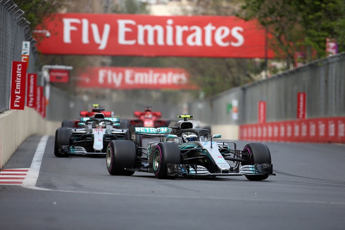 F1 | Mercedes, Wolff: “Al momento stiamo contrattando solo con i nostri piloti”