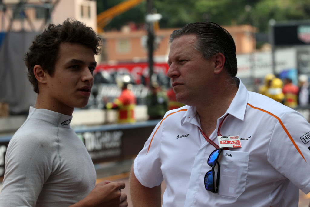 F1 | McLaren, Brown conferma alcuni contatti per Norris: “Tre squadre hanno mostrato il loro interesse, ma non vogliamo cederlo in via definitiva”