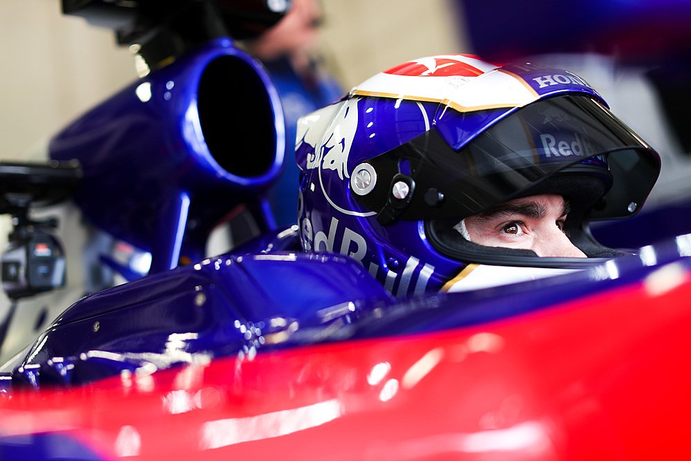 F1 | Toro Rosso raddoppia: Pedrosa in pista con una vecchia RB8