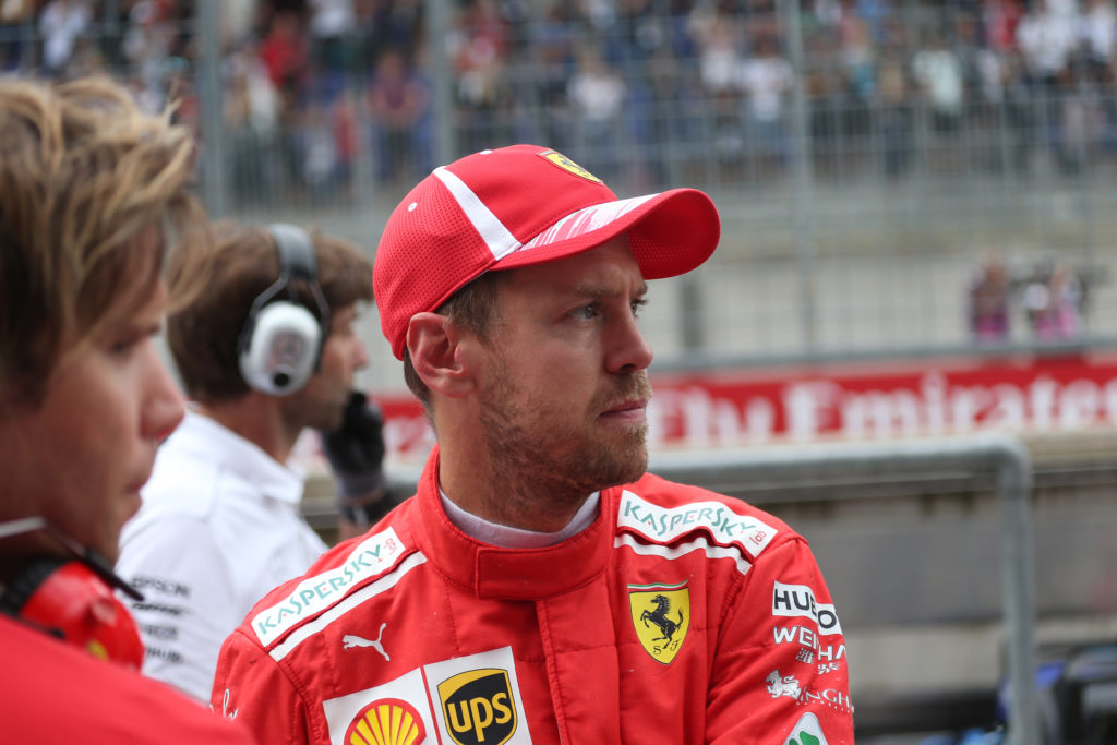 F1 | Ferrari, Vettel amareggiato al termine delle qualifiche: “Mi dispiace per Sainz, ma non l’ho visto e non mi è stato comunicato il suo arrivo”