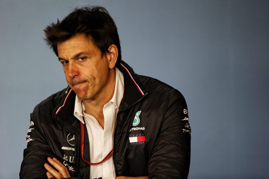F1 | Mercedes, Wolff non infierisce sul responsabile delle strategie: “È stato coraggioso ad ammettere pubblicamente l’errore”