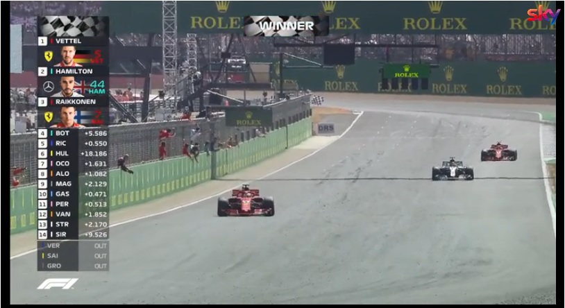 F1 | GP Gran Bretagna, Vettel vince a Silverstone davanti ad Hamilton: l’ultimo giro [VIDEO]