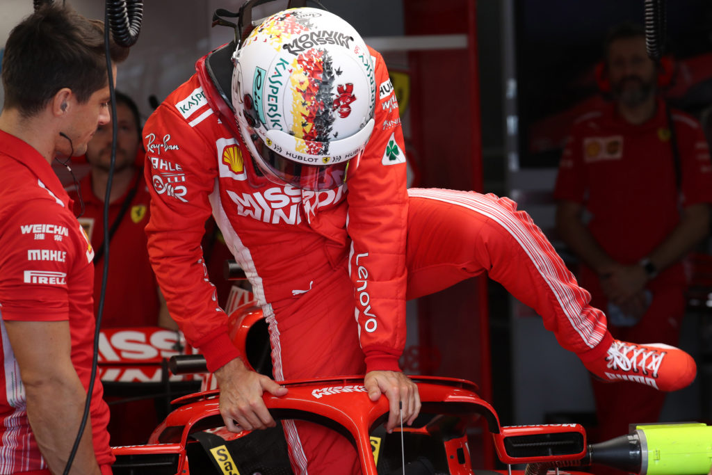 F1 | Stampa britannica a gamba tesa su Vettel: “Ha regalato il Mondiale ad Hamilton”