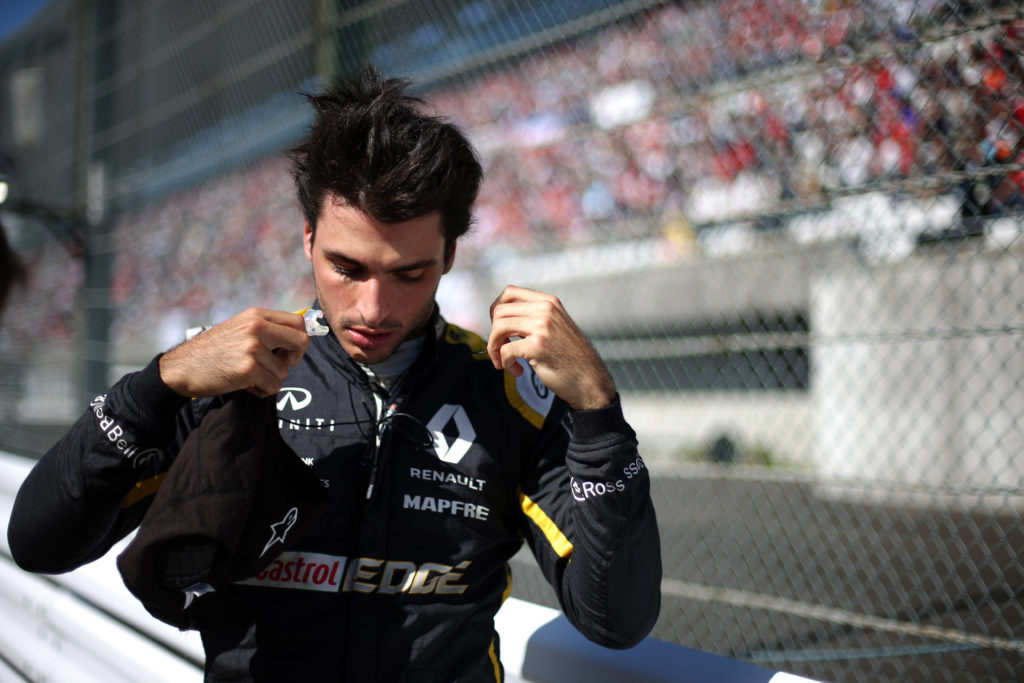 F1 | Renault, Sainz: “La ‘Spec B’ del motore non è potente, questo ci penalizza”