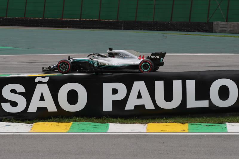 F1 GP Brasile, Qualifiche: decima pole stagionale per Hamilton