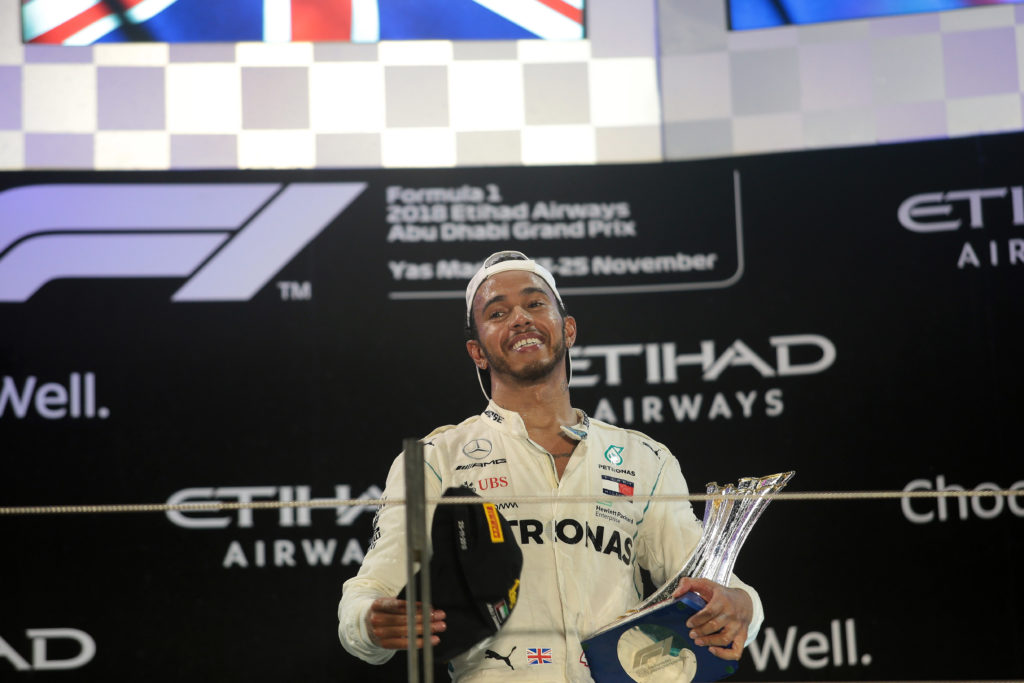 F1 | Mercedes, Hamilton sul futuro: “Ritiro? Magari continuerò anche dopo il 2020, chissà”