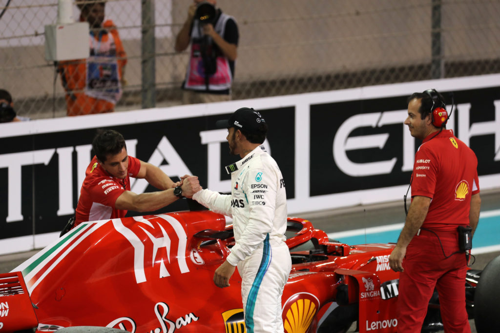 F1 | Jardine non esclude un possibile arrivo di Lewis Hamilton in Ferrari: “Sarebbe un ottimo modo per chiudere la carriera”