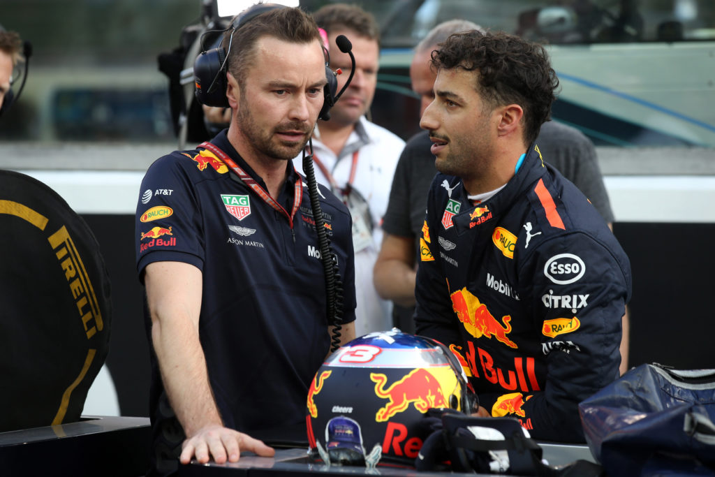 F1 | Verstappen pizzica Ricciardo: “Condividere il box è stato divertente, ma credo che certe cose mancheranno più a lui”