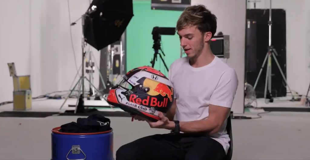 Formula 1 | Red Bull, Pierre Gasly svela il design del casco che utilizzerà nel 2019