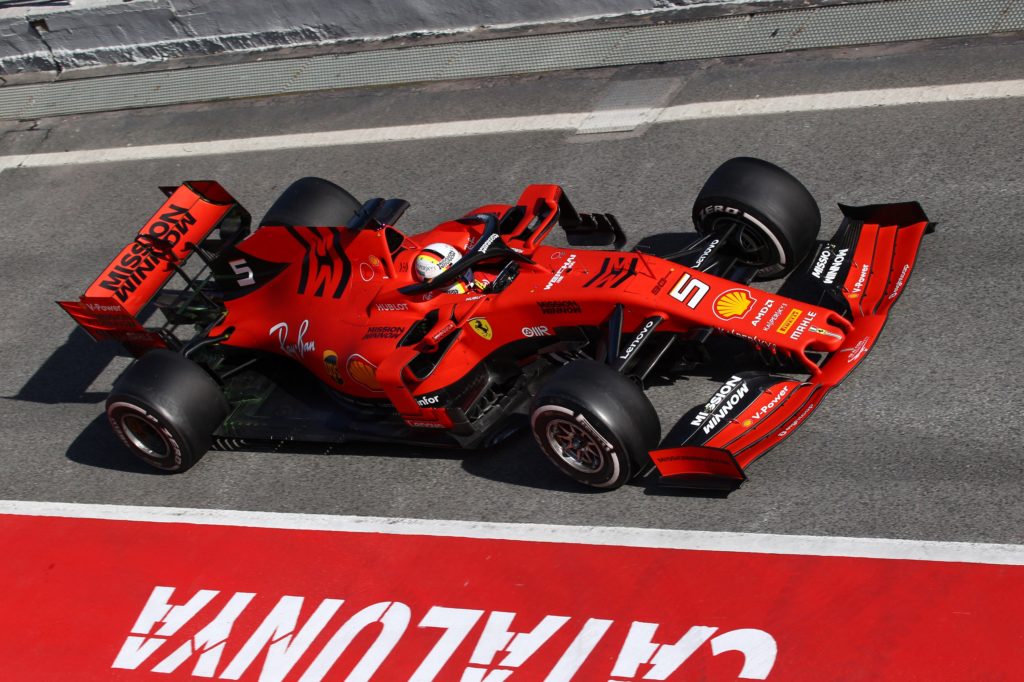 F1 Test | Ferrari, Vettel scettico sulle nuove ali anteriori: “Brutte e troppo larghe”