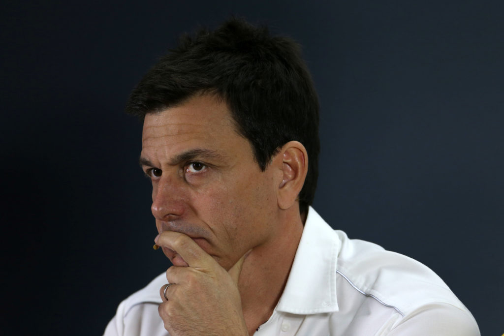 F1 | Wolff preoccupato per il 2019: “Nuove regole per danneggiare team vincenti”