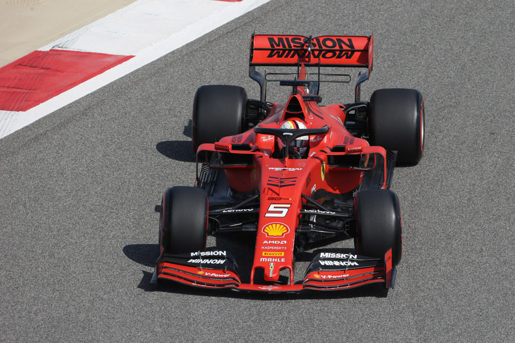 F1 | GP Bahrain: Ferrari al comando anche nelle seconde libere, Vettel precede Leclerc