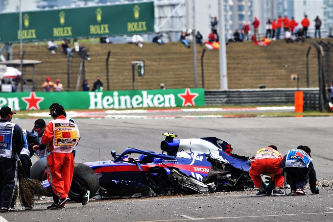 F1 | GP della Cina, Toro Rosso: Albon non parteciperà alle qualifiche