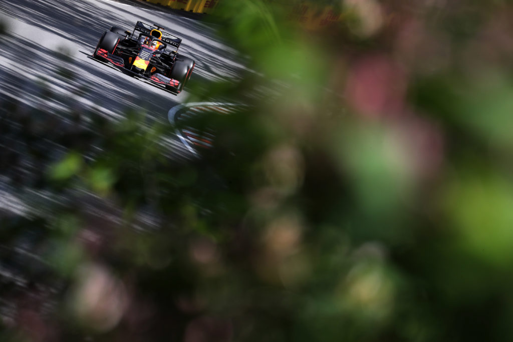 F1 | Red Bull, Verstappen: “La pista è molto sporca, ma sono soddisfatto del nostro lavoro”