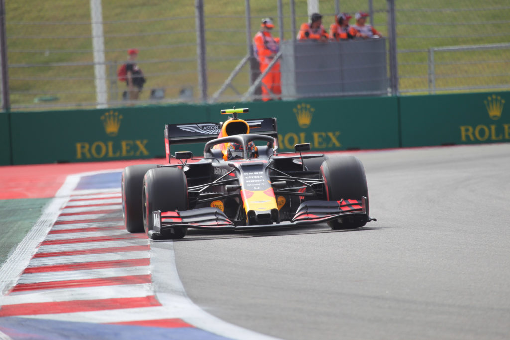 F1 | Red Bull, difficoltà per Albon: “Ho perso tempo per un danno al fondo”