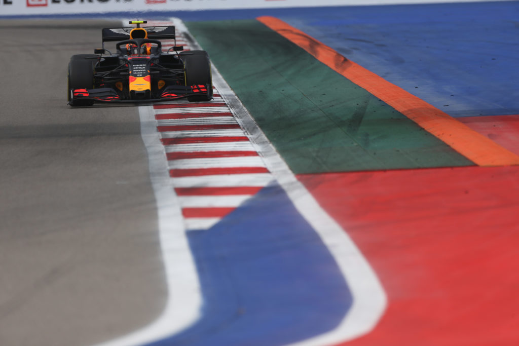 F1 | Red Bull, disastro di Albon in qualifica: “Errore sciocco”