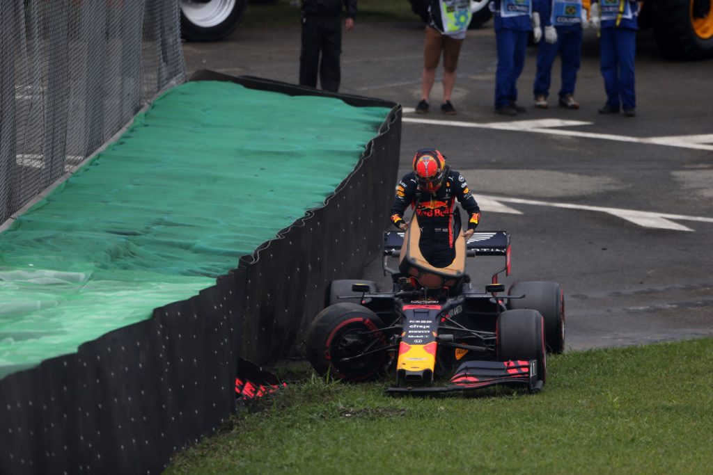 F1 | Red Bull, esordio difficile per Albon a Interlagos