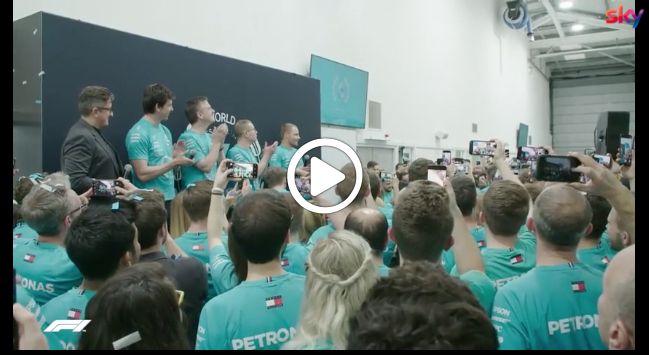 Formula 1 | Mercedes, festa in sede per i titoli conquistati nel 2019 [VIDEO]