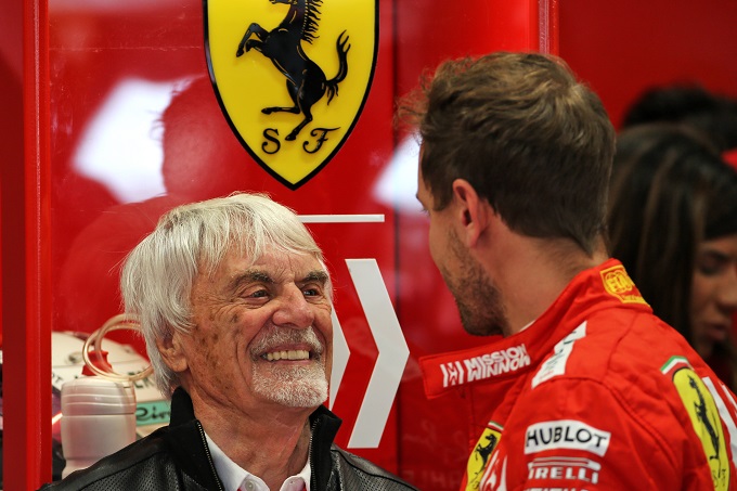 F1 | Ecclestone: “Vettel ha fatto molto male, ma in Ferrari hanno favorito Leclerc”