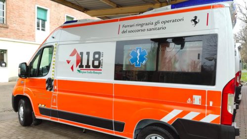 Coronavirus, Ferrari dona ambulanza all’AUSL Modena