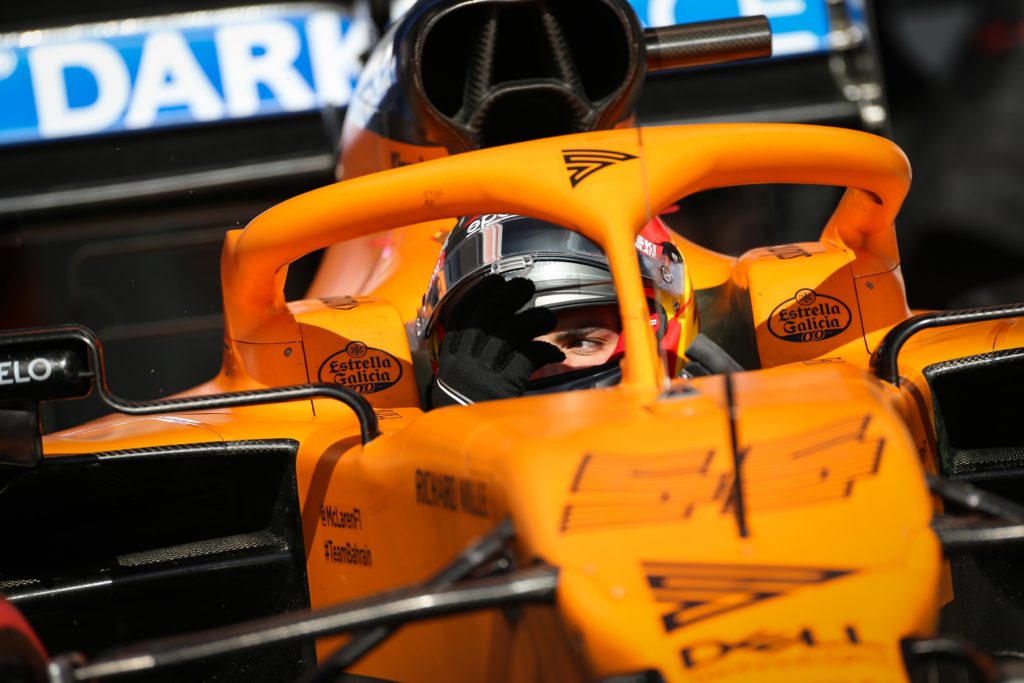 F1 | Sainz sulla pausa forzata: “Ci crea molti problemi, specialmente per il collo”