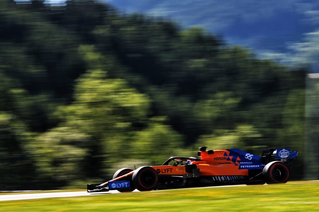 F1 | McLaren, Sainz: “Doppio round sulla stessa pista è una nuova sfida per tutti”