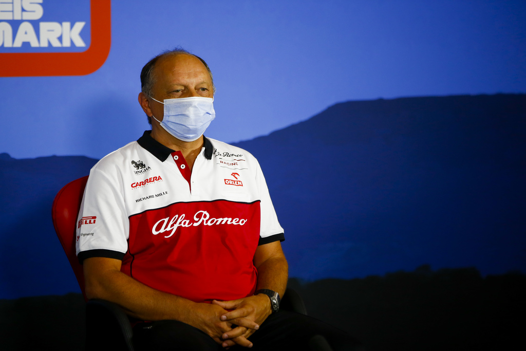 F1 | Vasseur ammette: “Il nostro passo è un disastro”