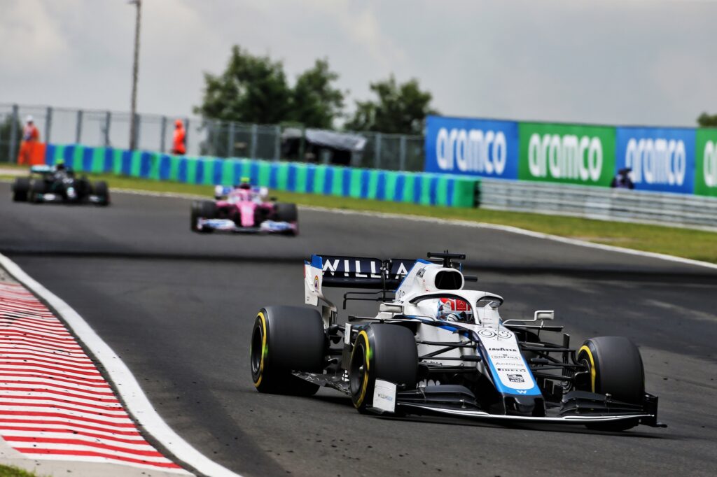 F1 | Williams, Russell: “La nostra macchina è forte, ma è troppo sensibile aerodinamicamente”