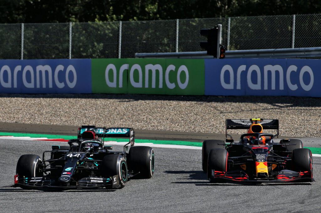 F1 | Horner: “Hamilton dovrebbe scusarsi con Albon”