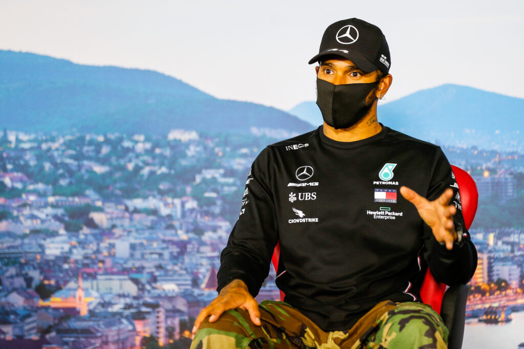 F1 | Hamilton attacca la Formula 1: “Lotta al razzismo? Poca attenzione verso questo problema”