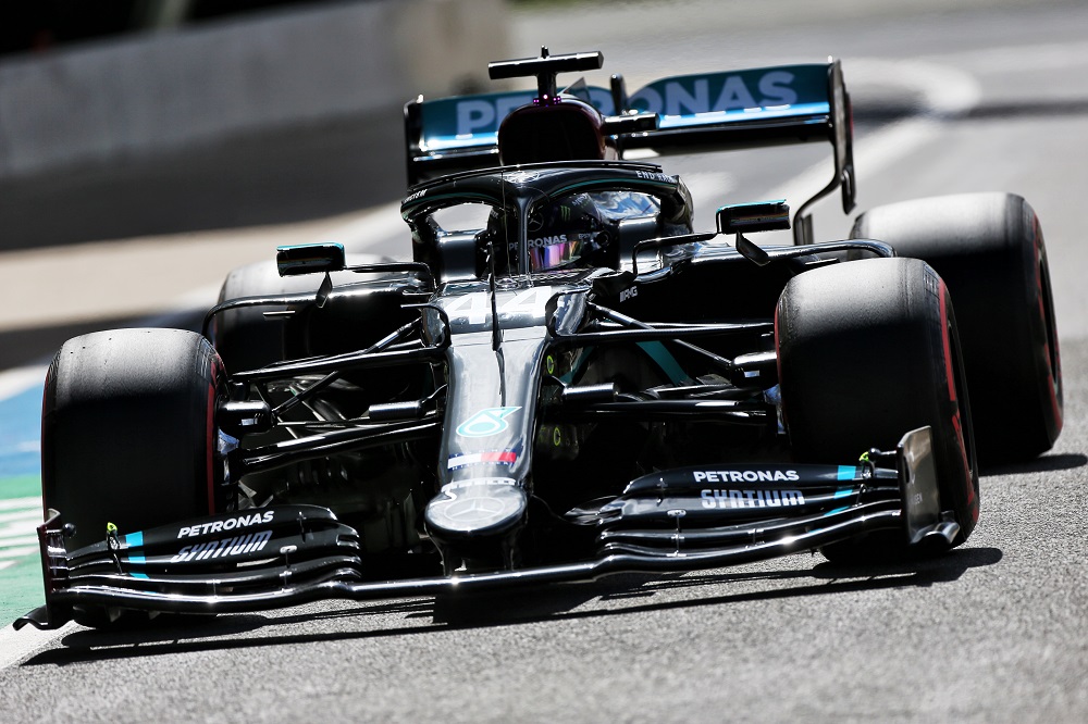 F1 | Mercedes, Hamilton si gode la pole: “Sono orgoglioso di far parte di questo team”