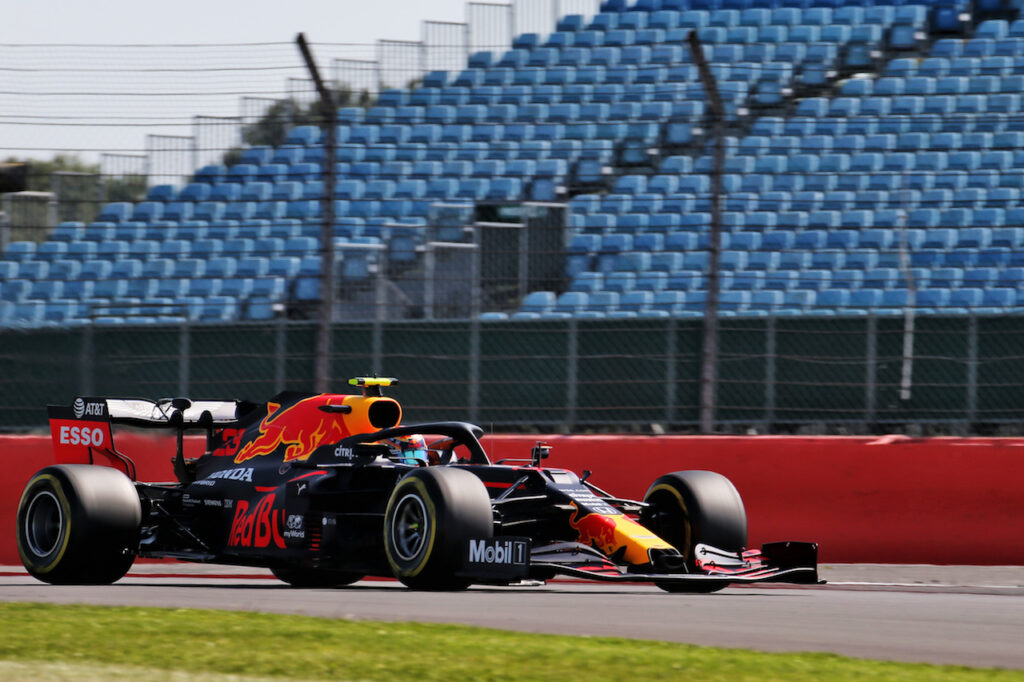 F1 | Verstappen alza bandiera bianca: “Mercedes ha troppo vantaggio”