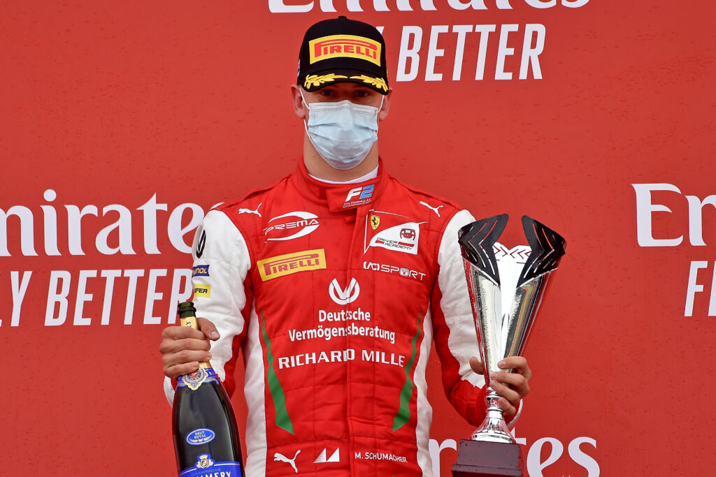 F2 | GP 70° Anniversario, Schumacher a podio a Silverstone