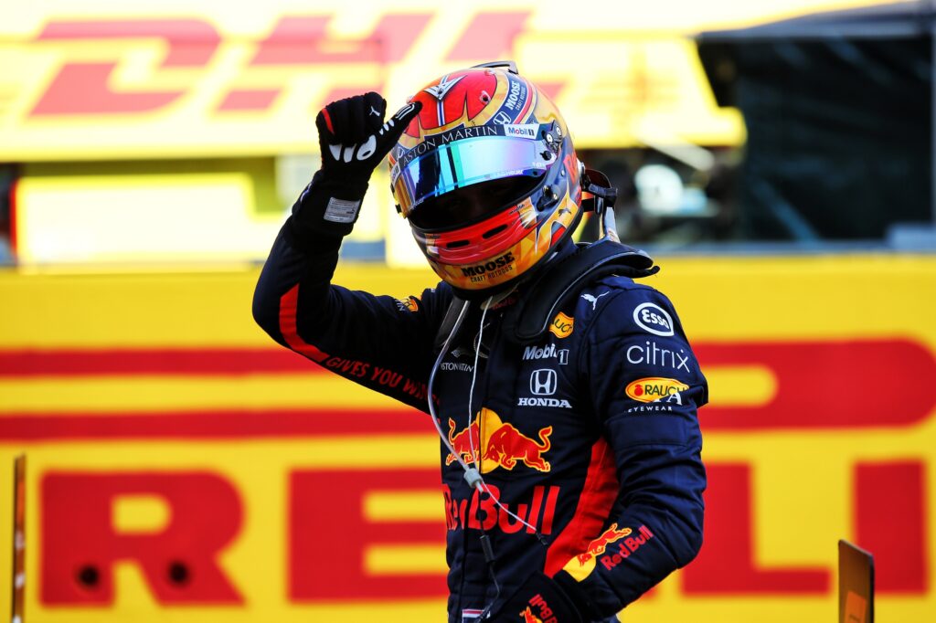 F1 | Red Bull, Albon sul podio: “Posso finalmente respirare”
