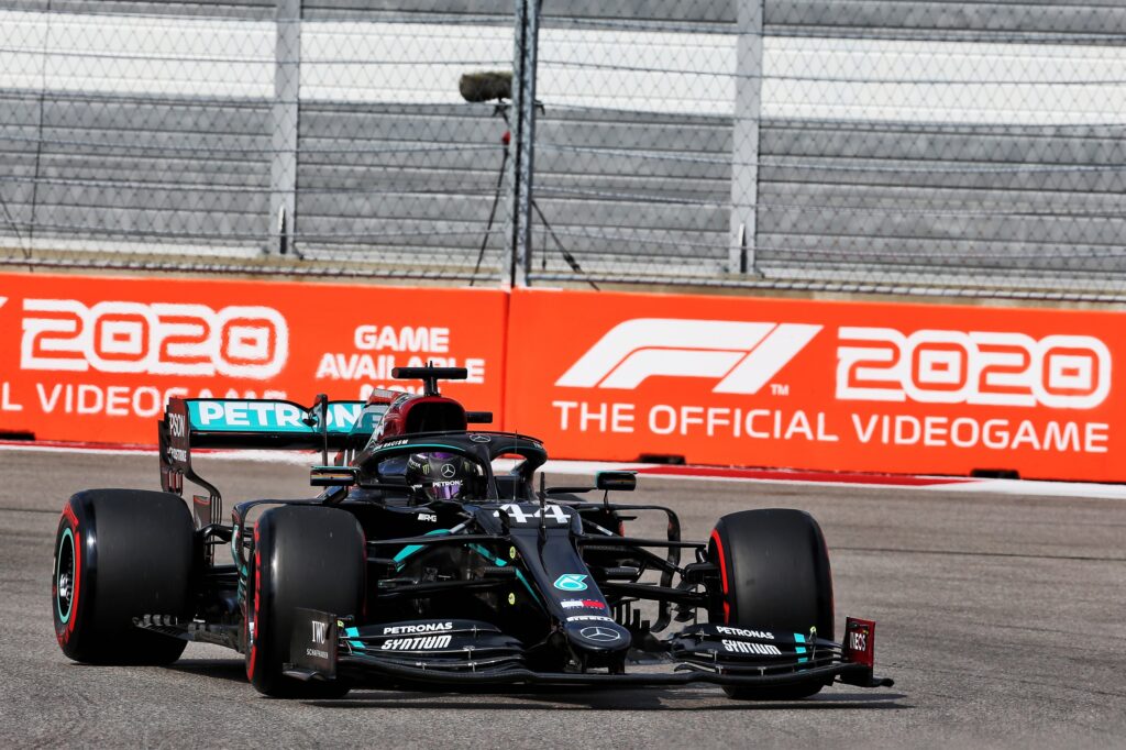 F1 | Mercedes, Hamilton: “Dobbiamo capire bene perché ho preso le penalità”
