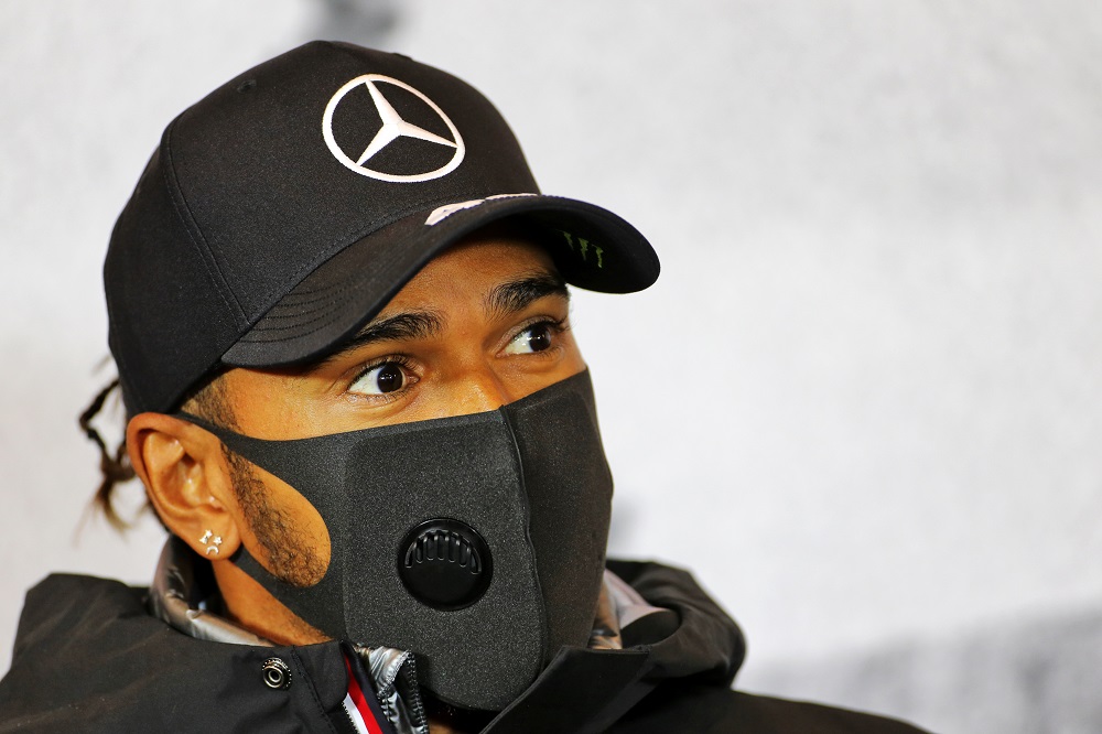 F1 | Mercedes, Hamilton: “Questa situazione renderà il weekend più impegnativo”