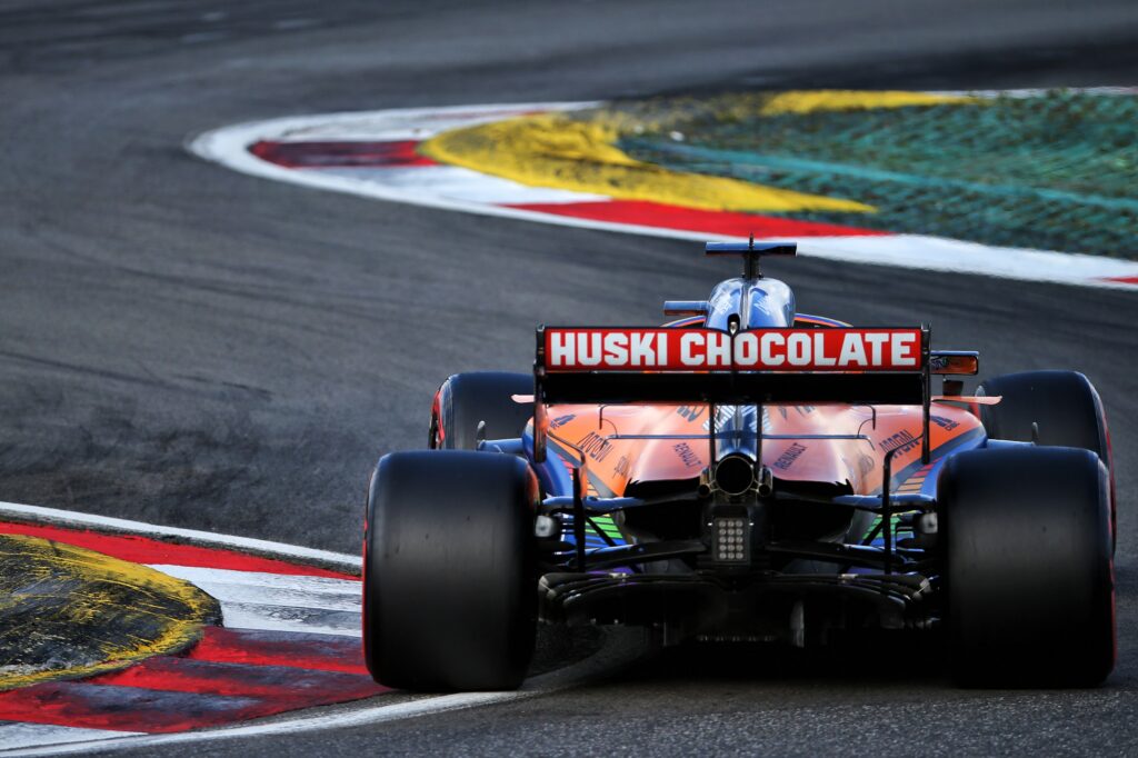 F1 | McLaren, Sainz: “L’obiettivo sarà quello di ottimizzare al meglio gli aggiornamenti”