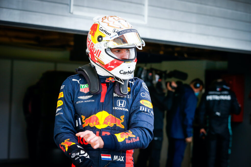 F1 | Red Bull, Max Verstappen si ferma in terza posizione: “Felice, ma in gara siamo più vicini alle Mercedes”