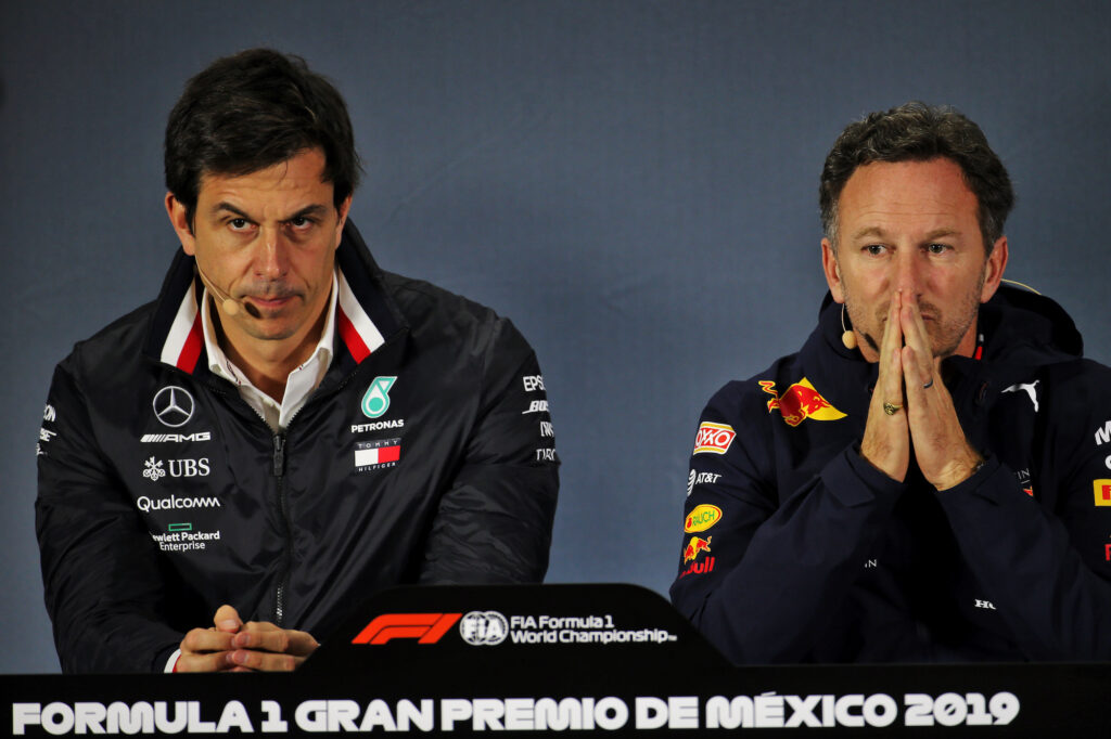 F1 | Wolff supporta la Red Bull: “Il congelamento dei motori? Una proposta sensata”