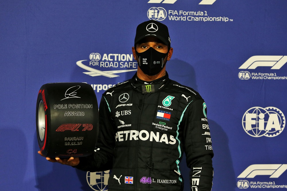 F1 | Mercedes, Hamilton in pole a Sakhir: “Continuo a essere stupito dai miei ragazzi”