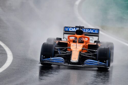 F1 | McLaren, Seidl explica los motivos que llevaron a Ferrari a centrarse en Sainz