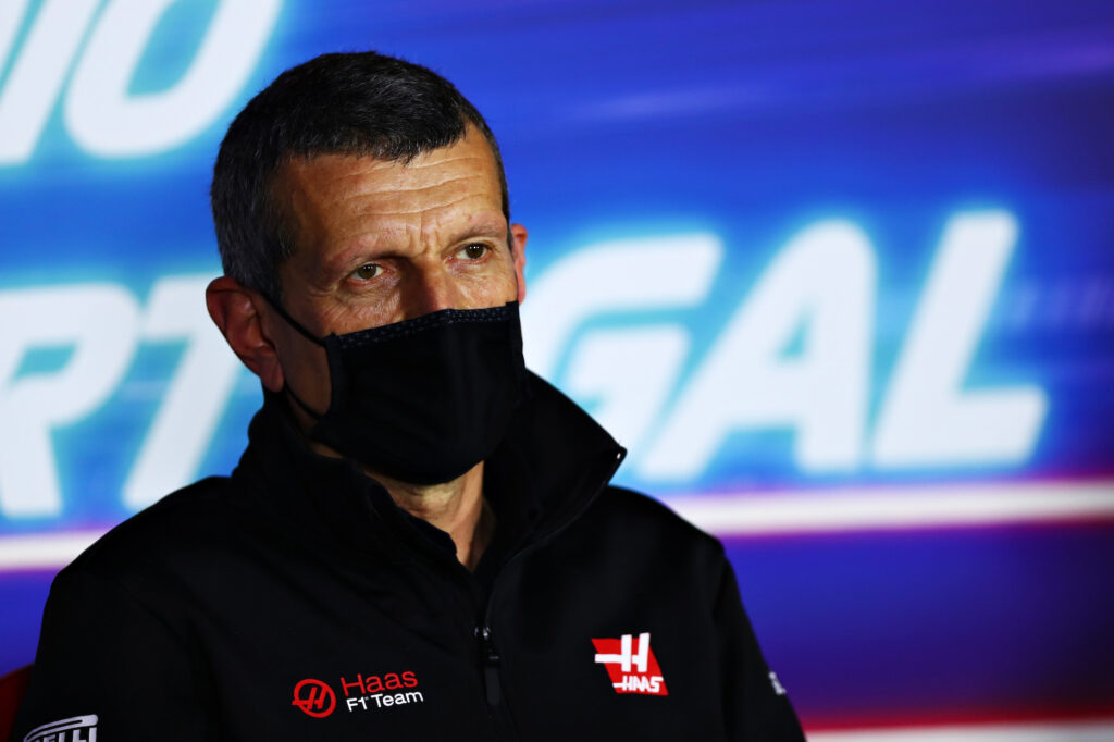 F1 | Steiner sul futuro della Haas: “Pianifichiamo un impegno a lungo termine”