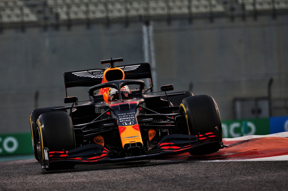 F1 | Red Bull, Verstappen trionfa ad Abu Dhabi: “Gara piacevole, abbiamo fatto tutto nel verso giusto”