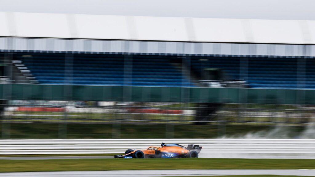F1 | McLaren, Norris e i primi chilometri sulla MCL35M: “È bello essere di nuovo in macchina”