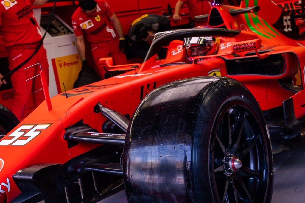 F1 | Test Pirelli, Ferrari completa 141 giri con le gomme da 18 pollici
