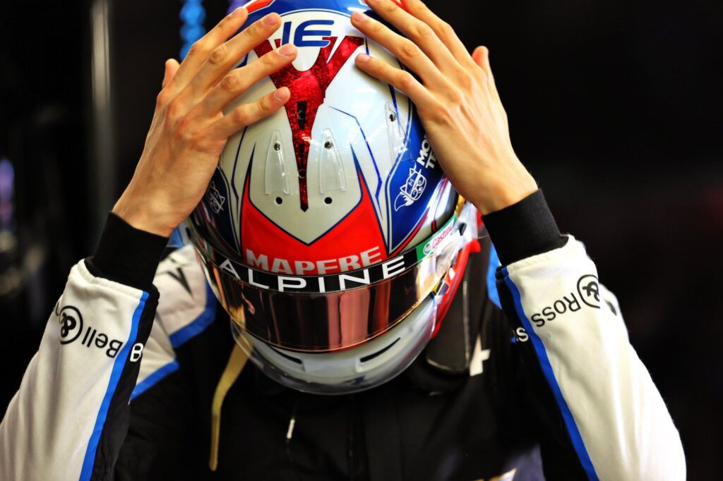 F1 | Test Pirelli, Alpine in pista con Ocon